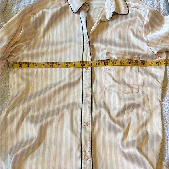 VICTORIA’S SECRET  Pink and Ivory Stripes Buttons Down Night Shirt.Size S - Picture 8 of 10